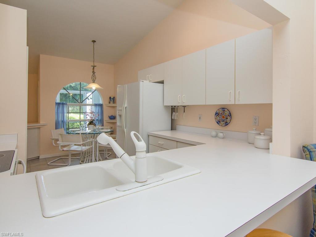 NORTHSHORE LAKE VILLAS - Residential