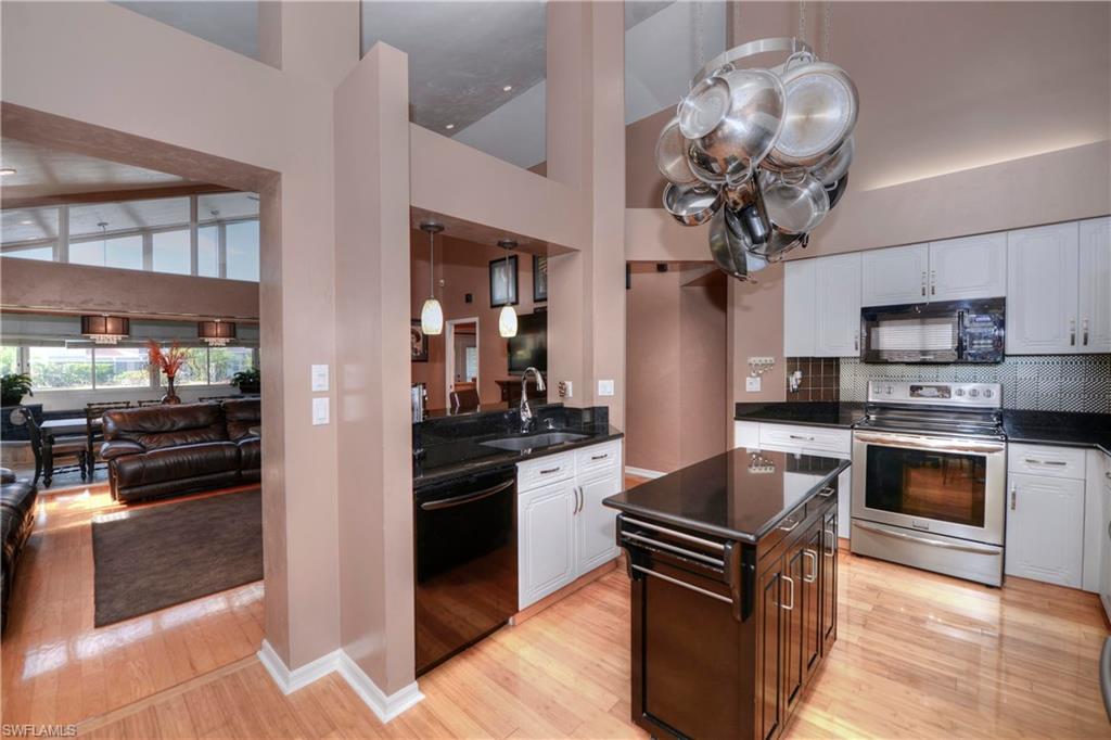 SABAL LAKE - Residential