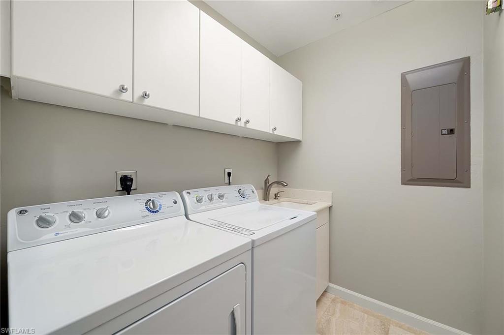 THE SHORES - Residential