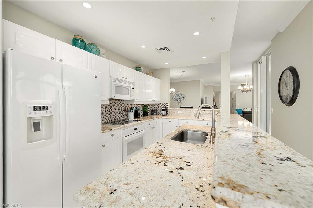 THE SHORES - Residential