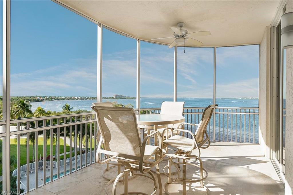 THE SHORES - Residential