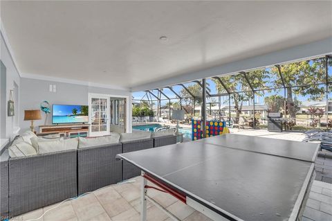 1443 Windsor CT CAPE CORAL FL 33904