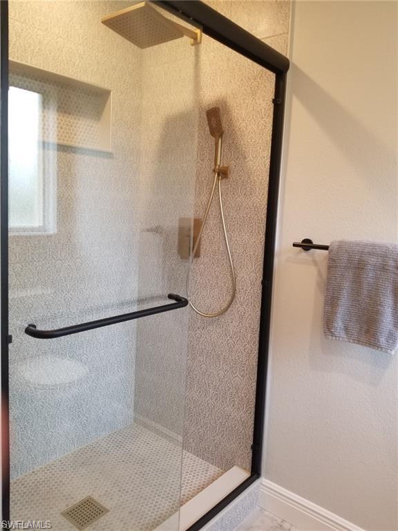 VILLAGES AT EMERALD LAKES - Residential Lease