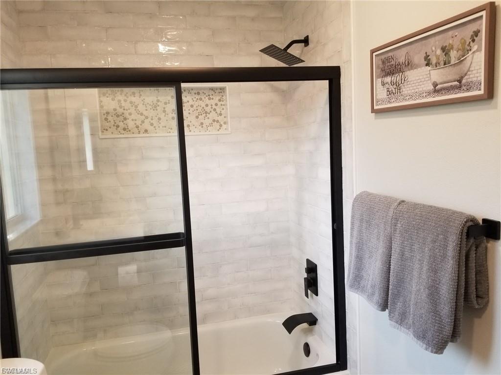 VILLAGES AT EMERALD LAKES - Residential Lease