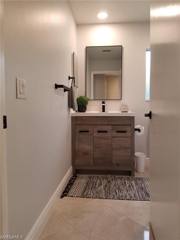 VILLAGES AT EMERALD LAKES - Residential Lease