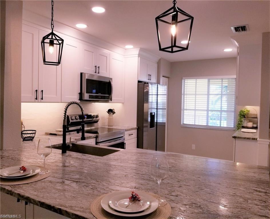 VILLAGES AT EMERALD LAKES - Residential Lease