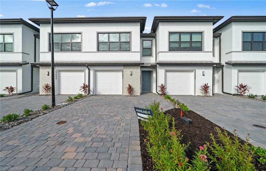 SOLIS GRANDE - Residential