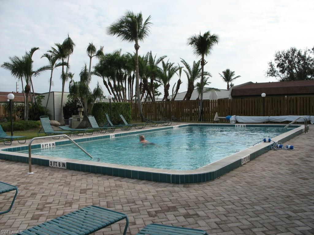 SOUTH POINTE VILLAS CONDO - Residential