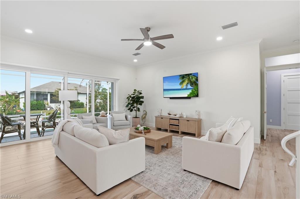 PARADISE VILLAGE - Residential