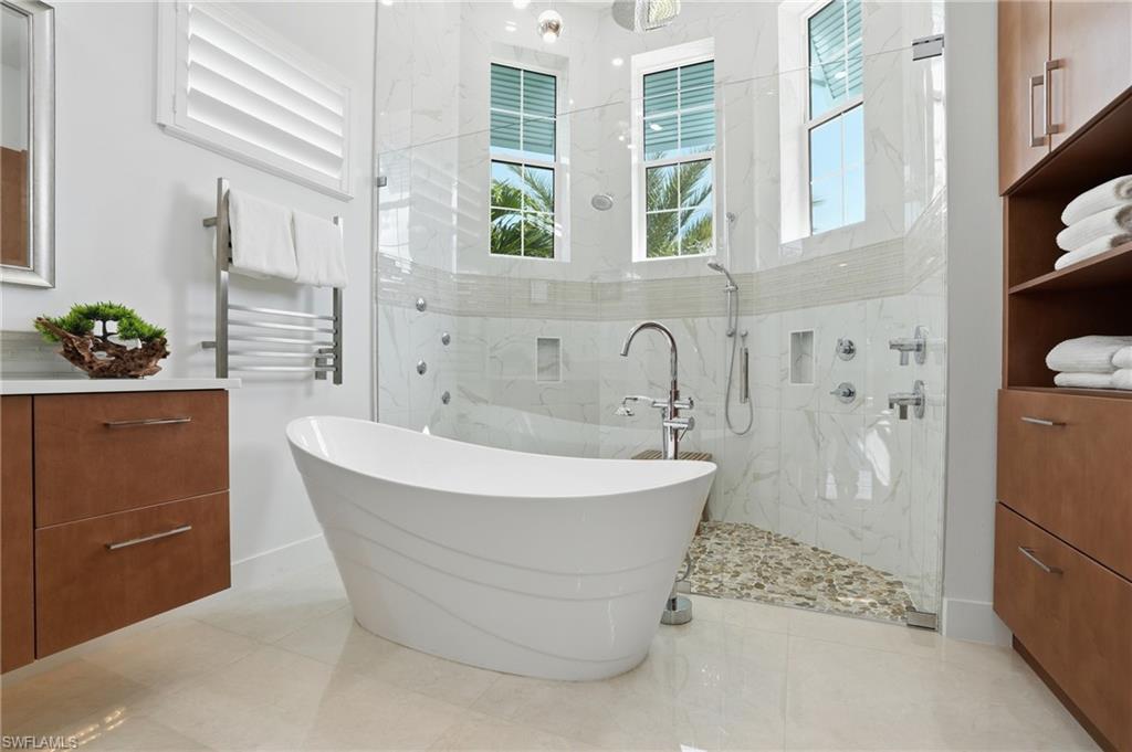 PARADISE VILLAGE - Residential