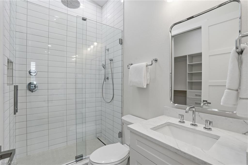 PARADISE VILLAGE - Residential