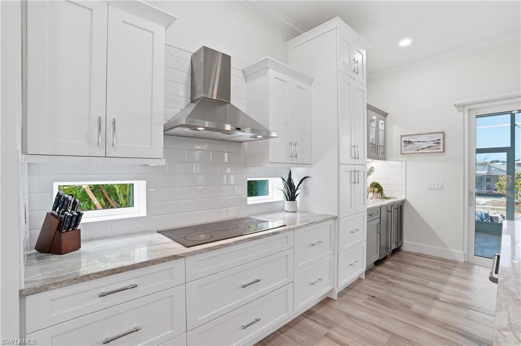 PARADISE VILLAGE - Residential