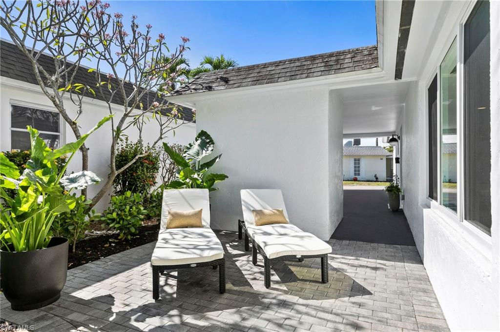 ROYAL PARK VILLAS - Residential