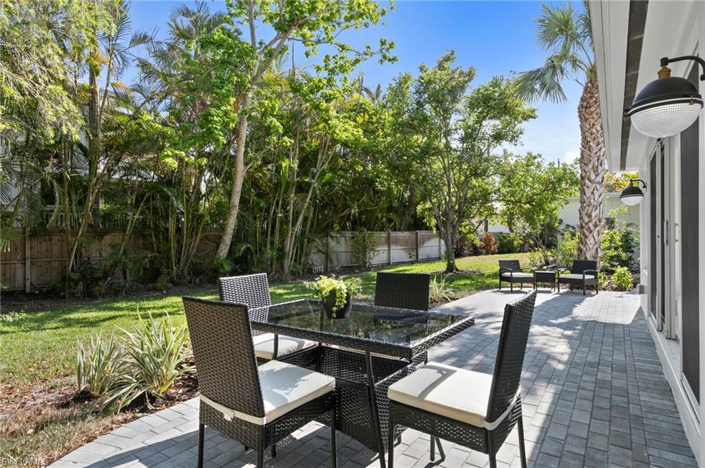 ROYAL PARK VILLAS - Residential