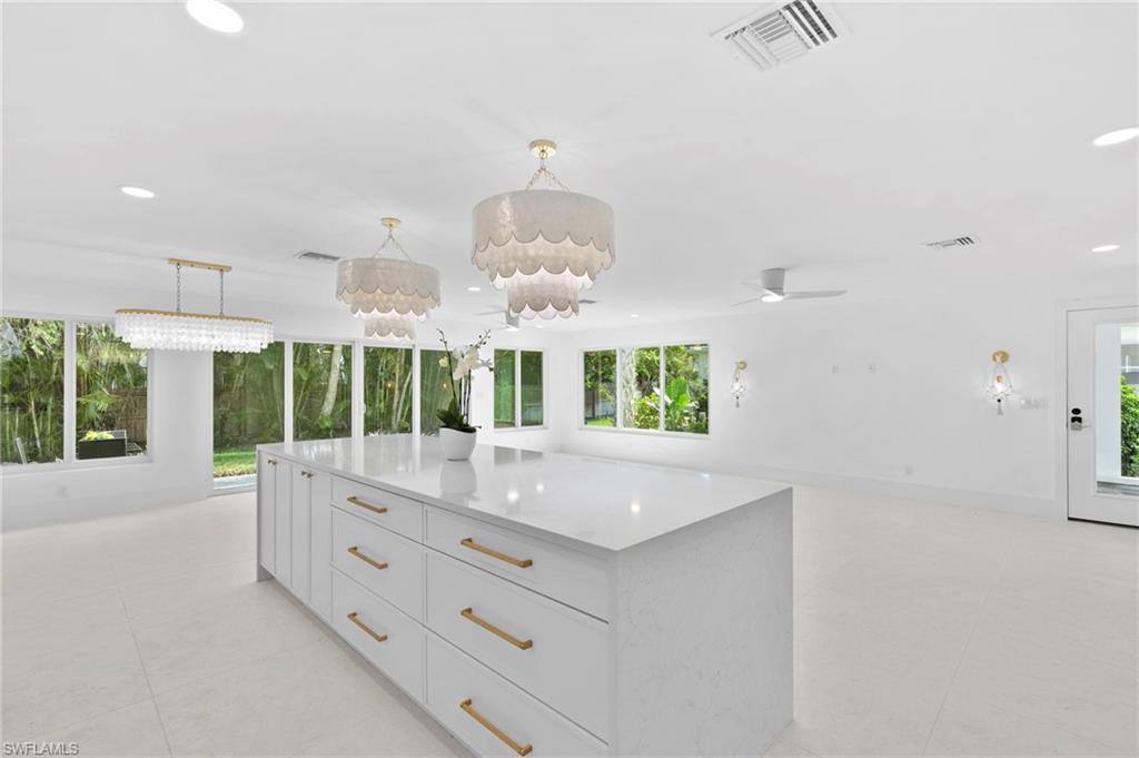 ROYAL PARK VILLAS - Residential