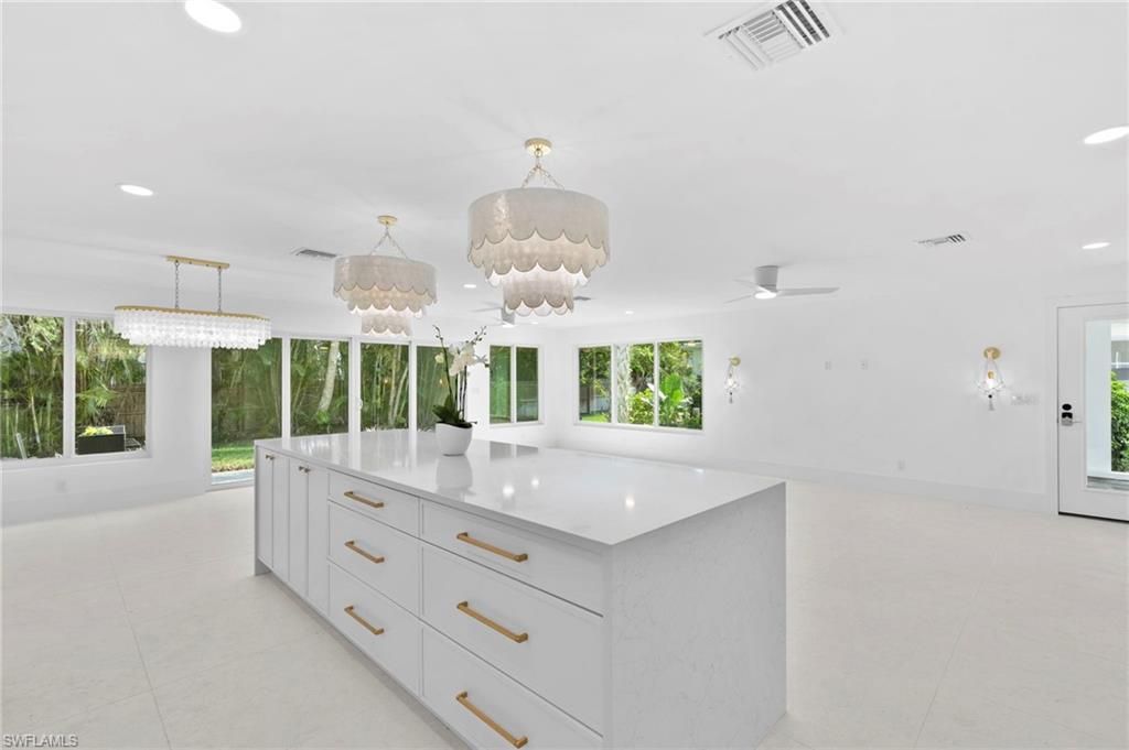 Photo of 17 Knights Bridge RD, NAPLES, FL 34112 (MLS # 226005796)