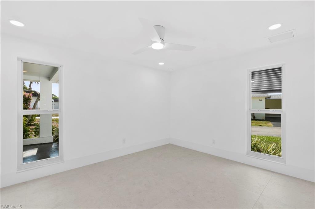 ROYAL PARK VILLAS - Residential