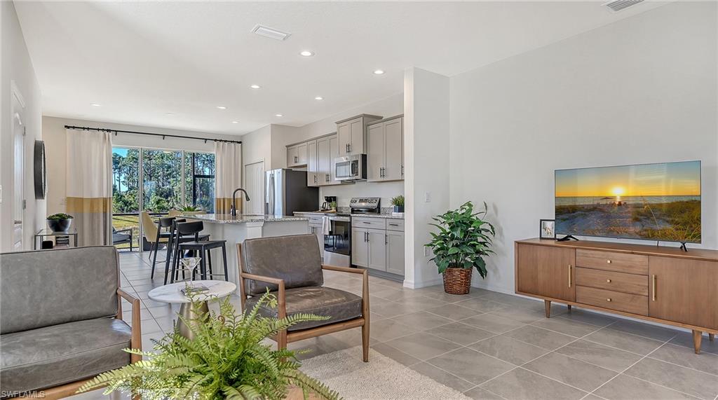 SKYSAIL - Residential