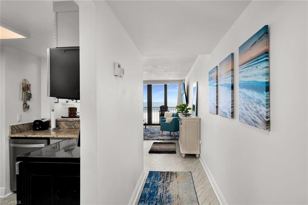 180 Seaview CT 1009