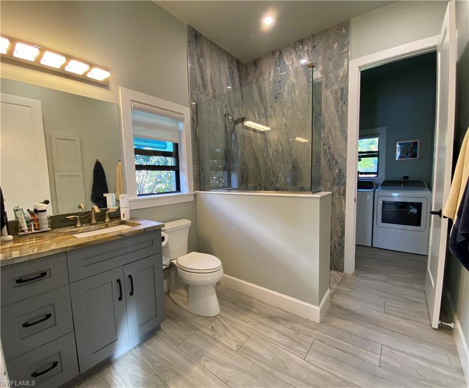 GOLDEN PALMS LUXURY MOTORCOACH RESORT - Land