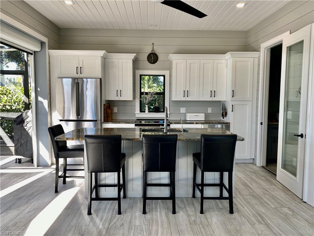 GOLDEN PALMS LUXURY MOTORCOACH RESORT - Land