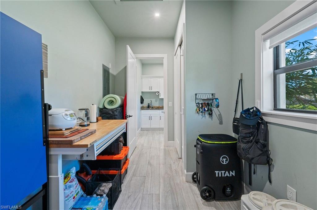 GOLDEN PALMS LUXURY MOTORCOACH RESORT - Land