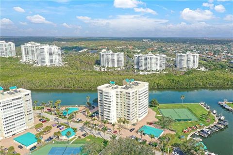 25 Bluebill AVE A201 NAPLES FL 34108