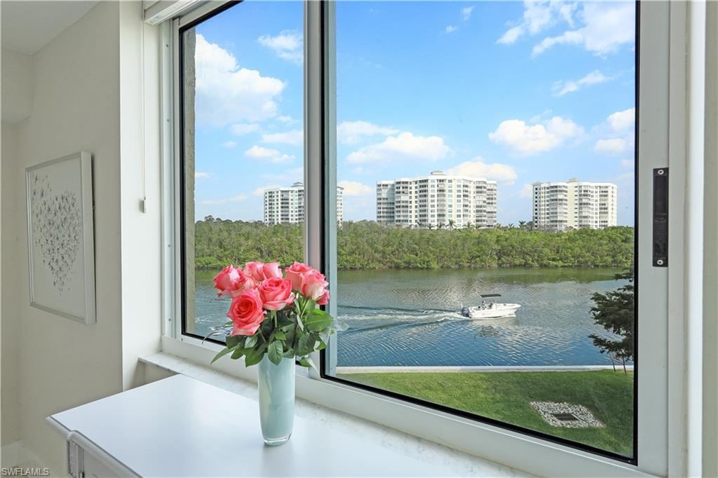 GULF BREEZE AT VANDERBILT - Residential