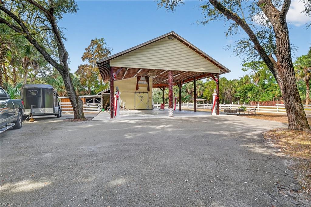 GOLDEN GATE ESTATES - Residential