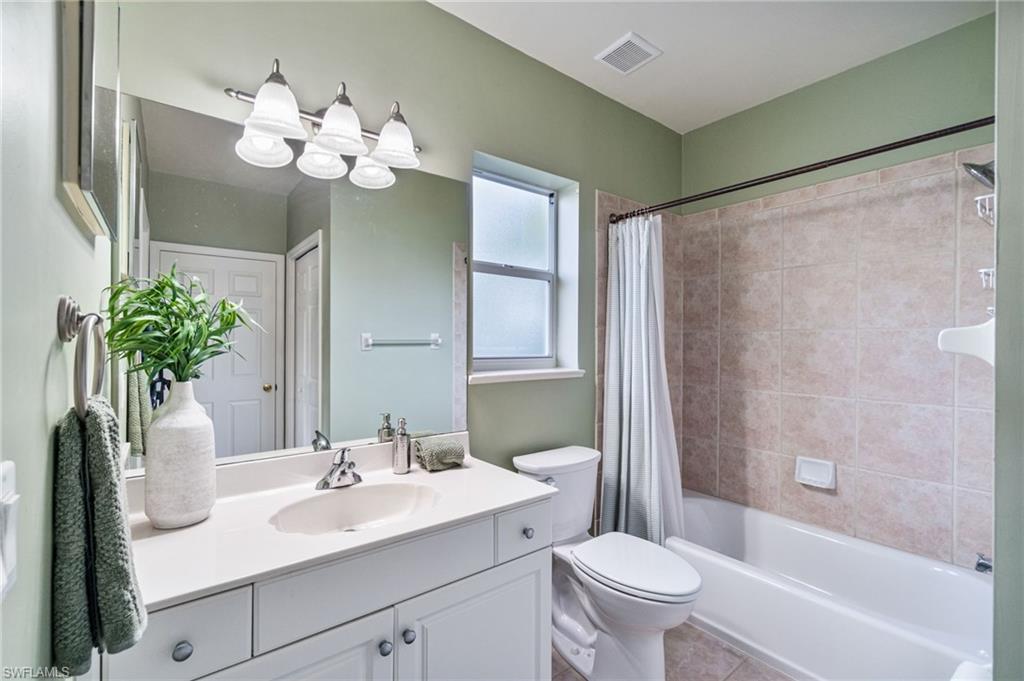 PARADISE VILLAGE - Residential