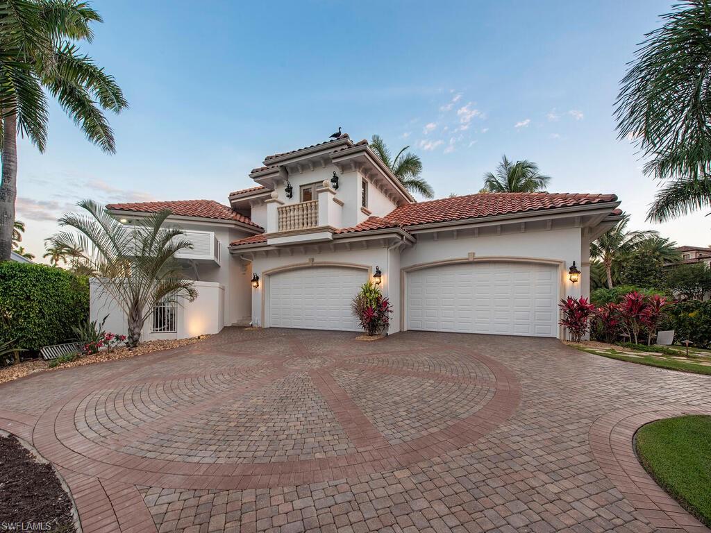 AQUALANE SHORES - Residential