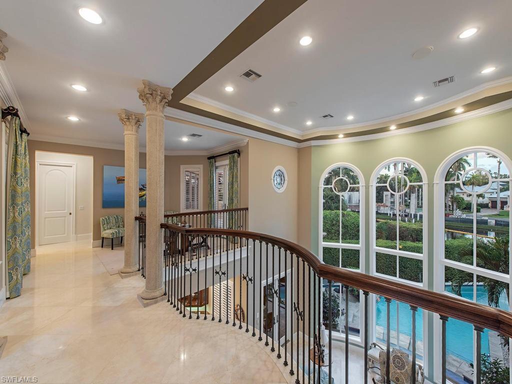 AQUALANE SHORES - Residential