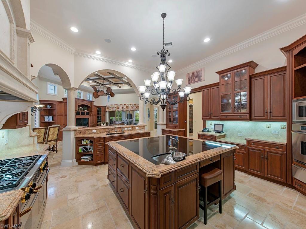 AQUALANE SHORES - Residential