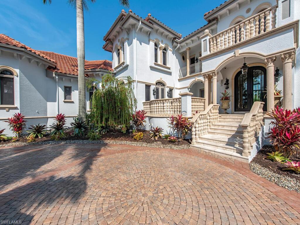 AQUALANE SHORES - Residential