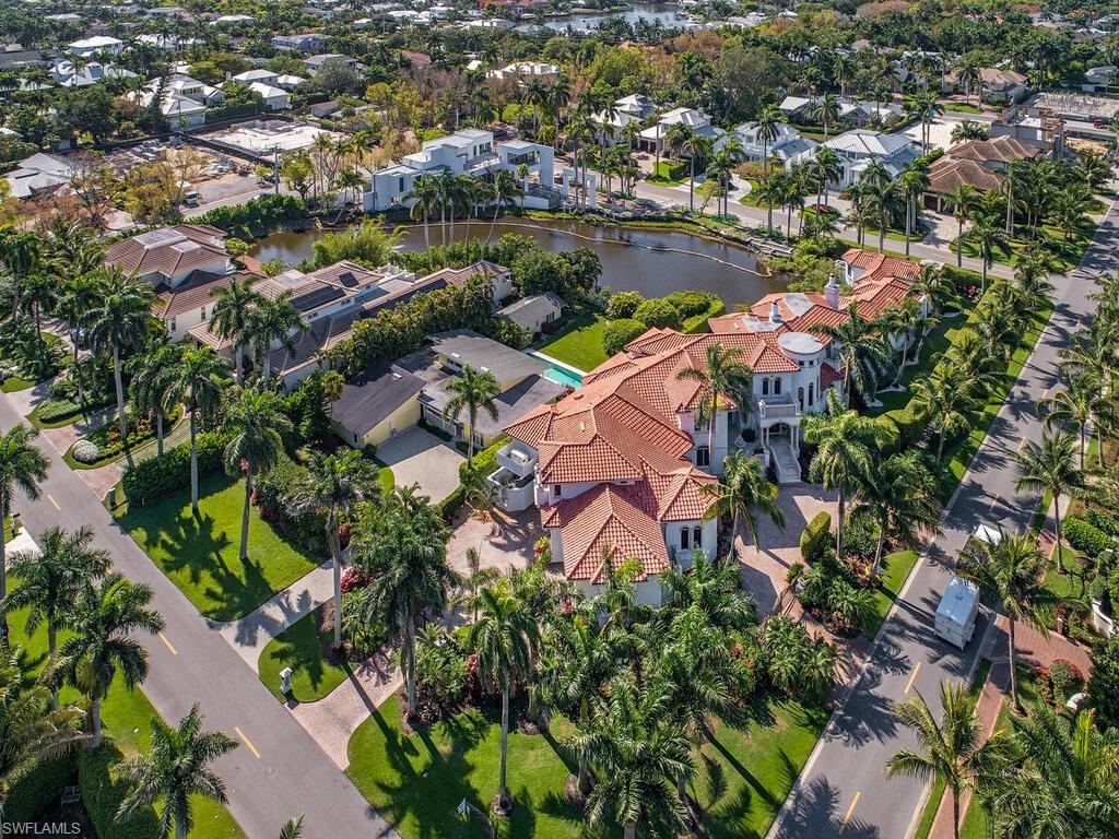 AQUALANE SHORES - Residential