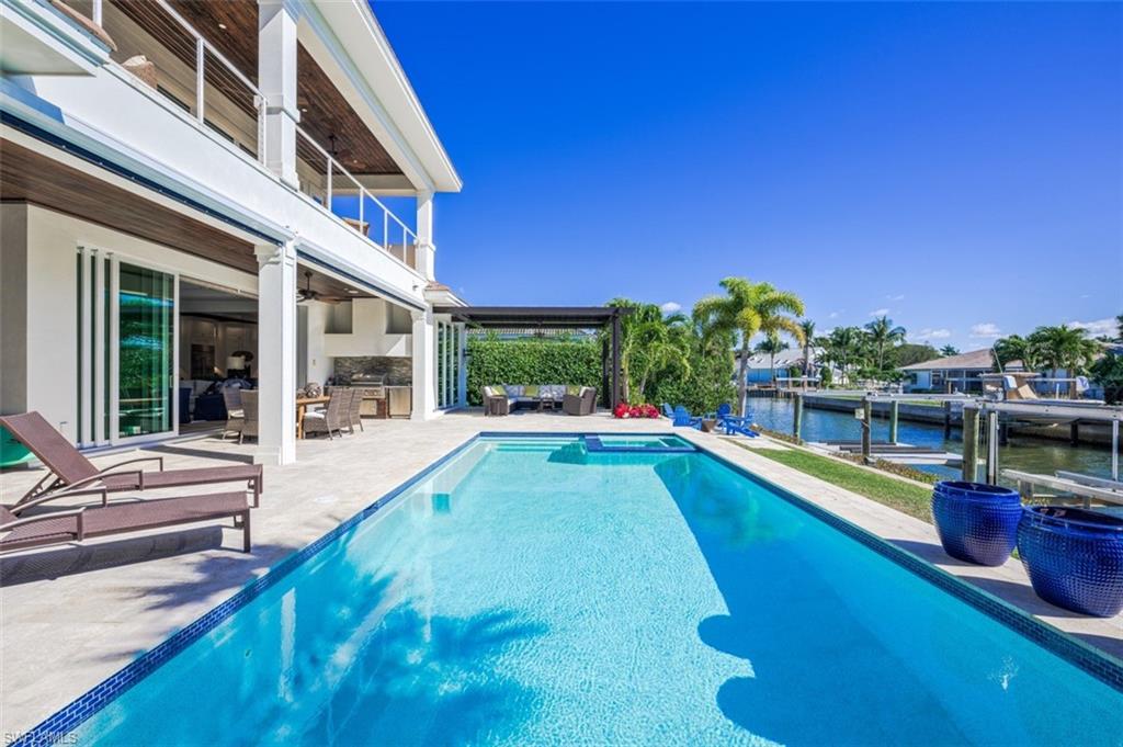 OYSTER BAY - Residential