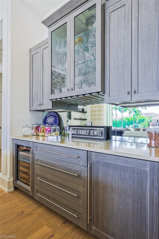 OYSTER BAY - Residential