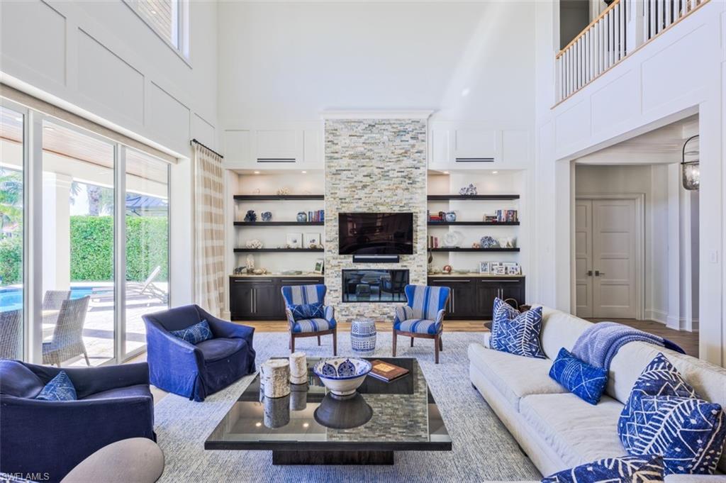 OYSTER BAY - Residential