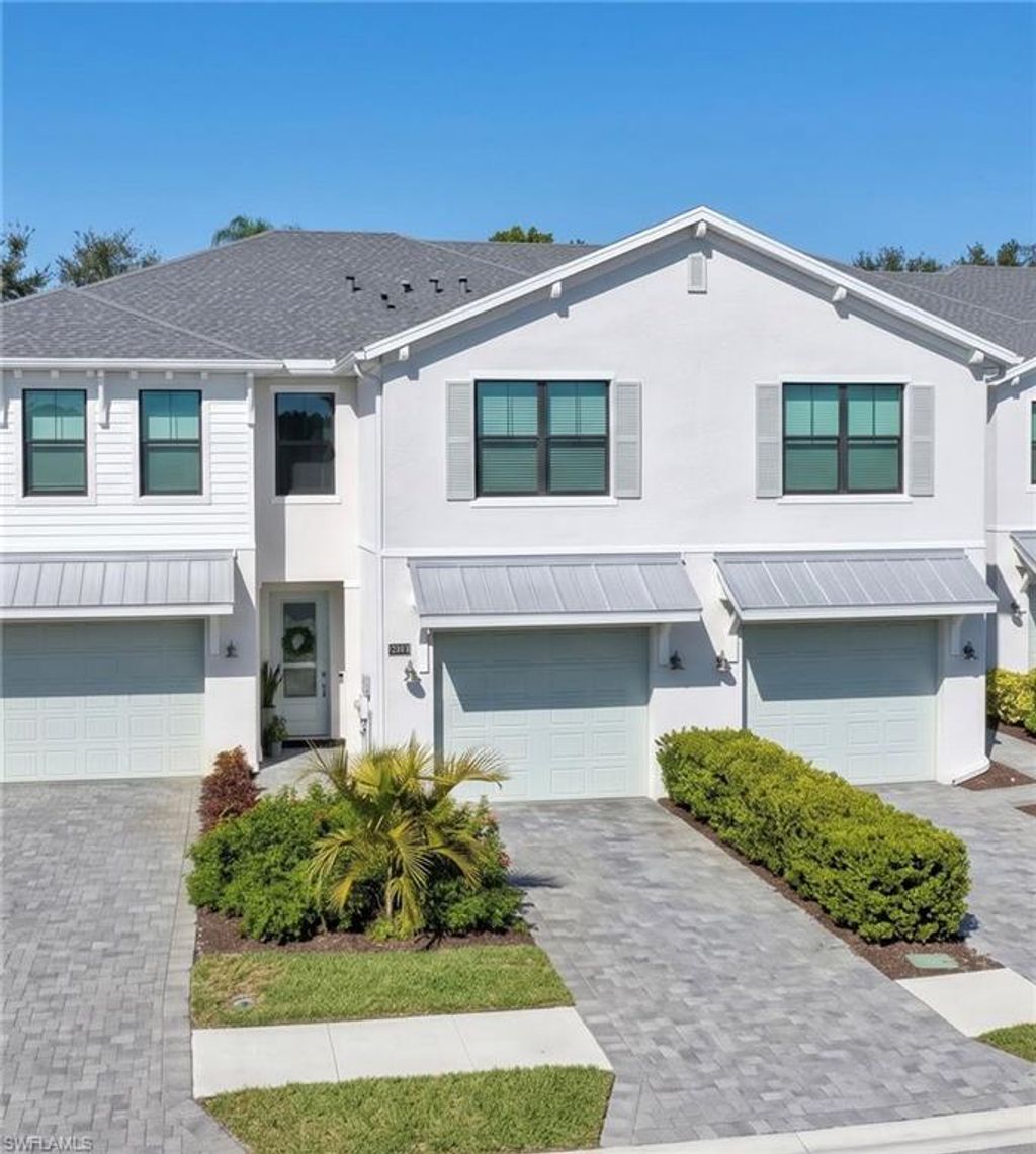 Photo of 13045 Pembroke DR, NAPLES, FL 34105 (MLS # 226020719)