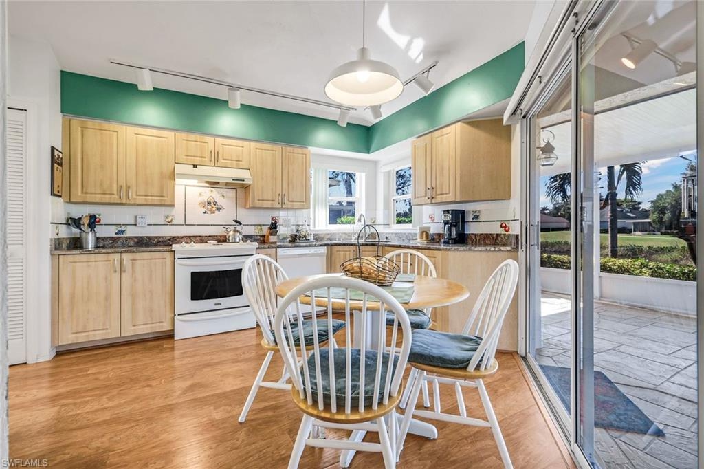 VILLAGES AT COUNTRY CREEK - Residential