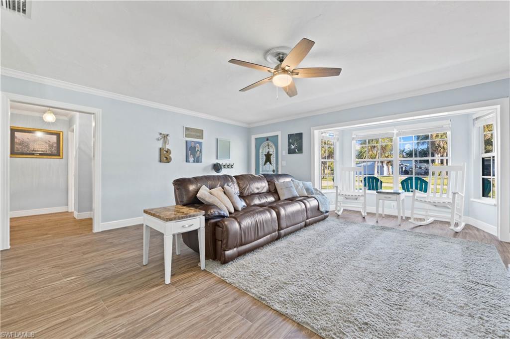 TWIN PALM ESTATES - Residential