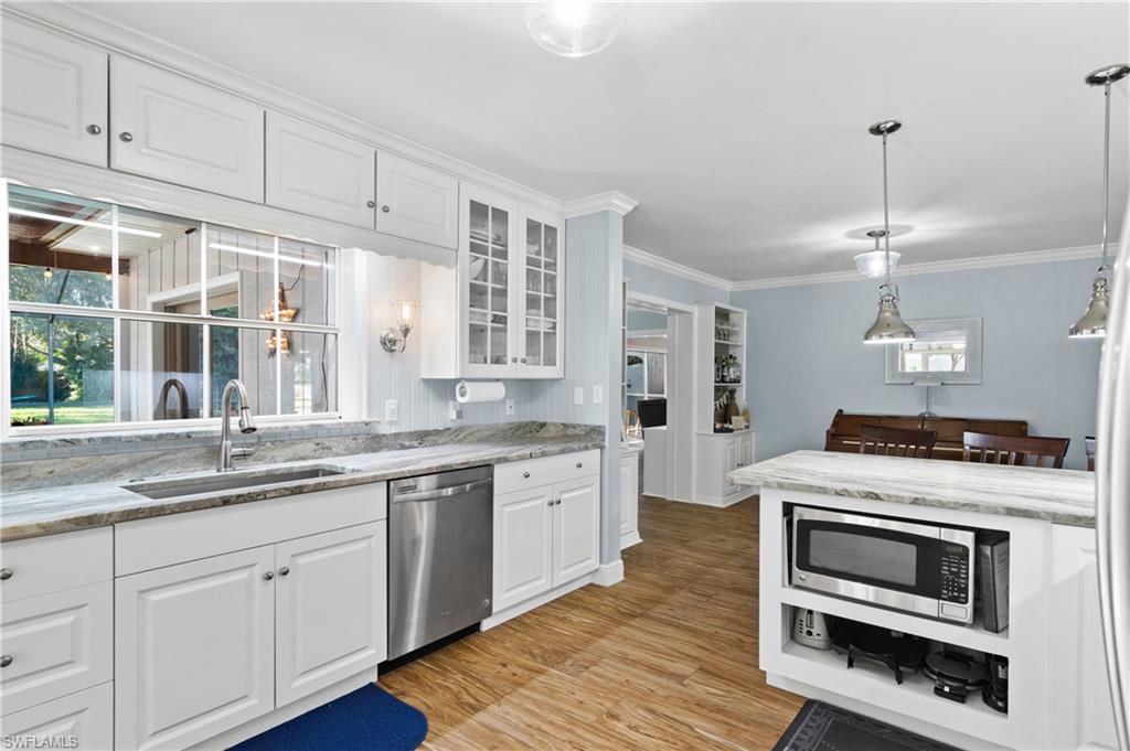 TWIN PALM ESTATES - Residential