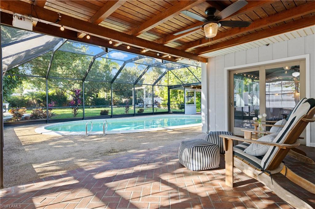 TWIN PALM ESTATES - Residential