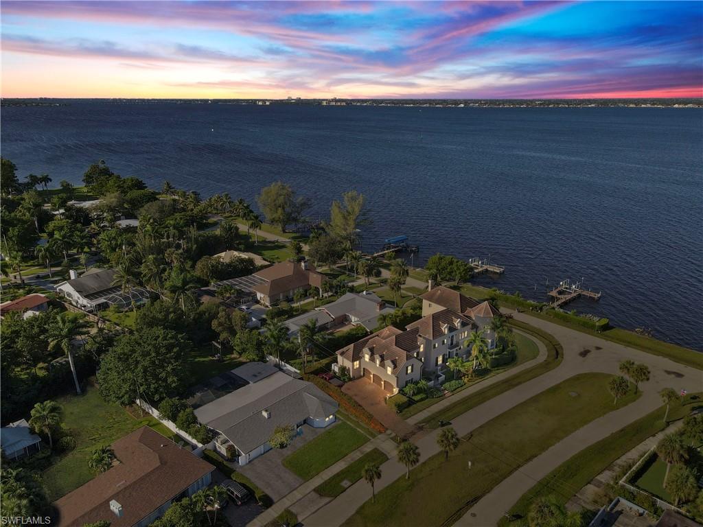 TWIN PALM ESTATES - Residential