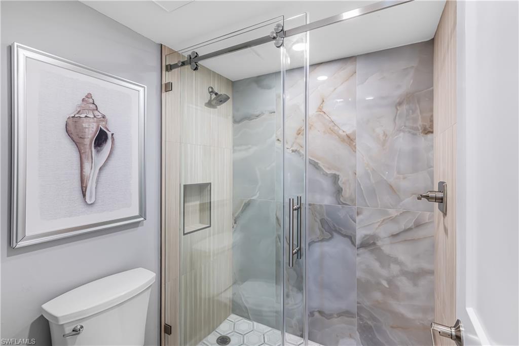 SOUTH SEAS - Residential