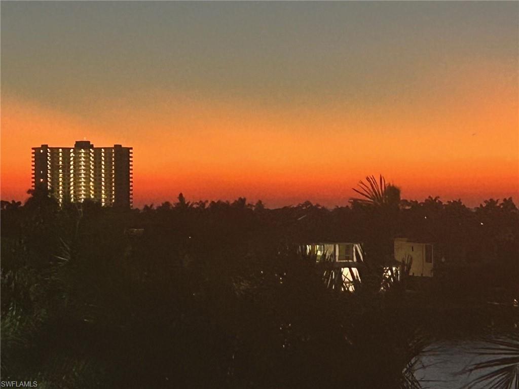 SOUTH SEAS - Residential