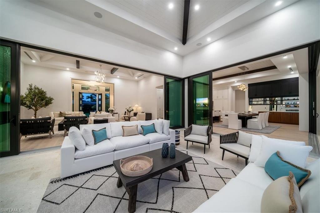 MOORINGS - Residential