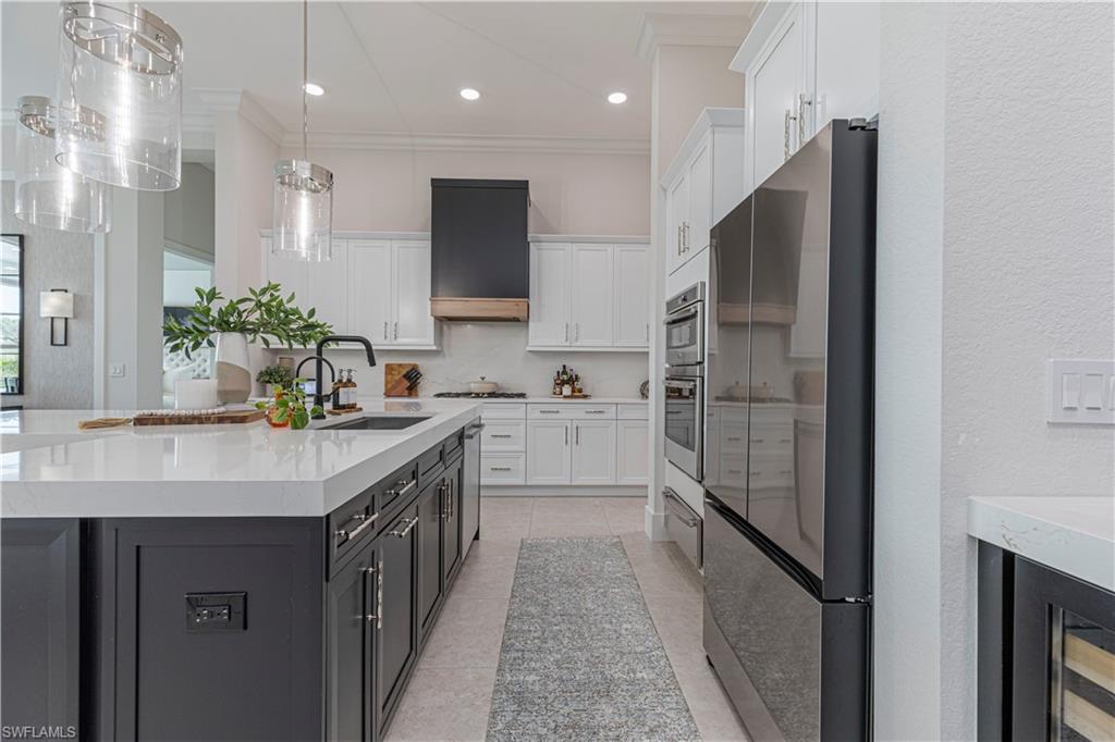 HIDDEN HARBOR - Residential