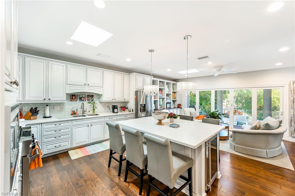 AQUALANE SHORES - Residential