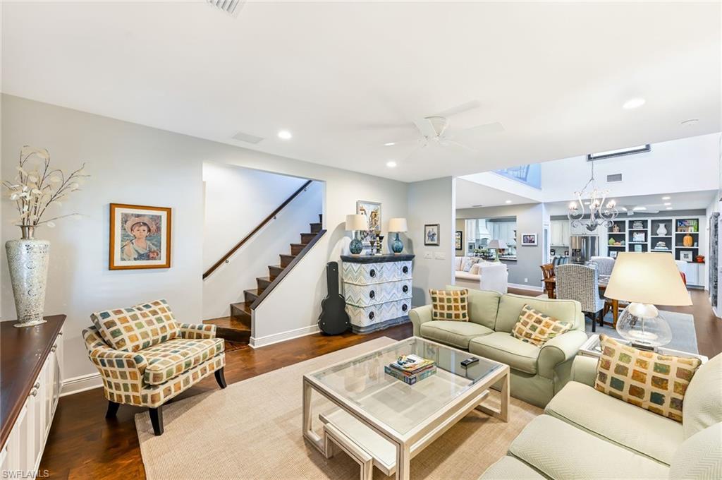 AQUALANE SHORES - Residential